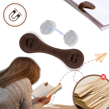 Carica l'immagine nel visualizzatore di Gallery, Elegante segnalibro personalizzato in pelle magnetica - Ozerty