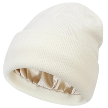 Carica l'immagine nel visualizzatore di Gallery, Berretto Lavorato a Maglia e Foderato in Raso -Bianco - Ozerty