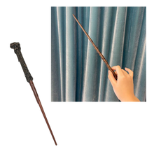 Carica l&#39;immagine nel visualizzatore di Gallery, Bacchetta magica spara-fuoco di harry potter

