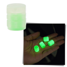 Carica l&#39;immagine nel visualizzatore di Gallery, 4 Coprivalvole luminosi per auto - Ozerty
