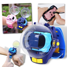 Carica l'immagine nel visualizzatore di Gallery, Orologio con auto telecomandata ricaricabile - Ozerty
