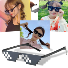 Carica l'immagine nel visualizzatore di Gallery, Occhiali da sole pixel alla moda - Ozerty
