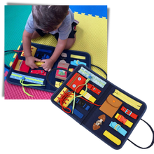Carica l'immagine nel visualizzatore di Gallery, Valigietta di destrezza Montessori - Ozerty

