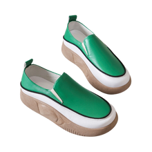 Load image into Gallery viewer, Mocassini con piattaforma leggera e morbida -Verde/EU35Verde/EU36Verde/EU37Verde/EU38Verde/EU39Verde/EU40 - Ozerty
